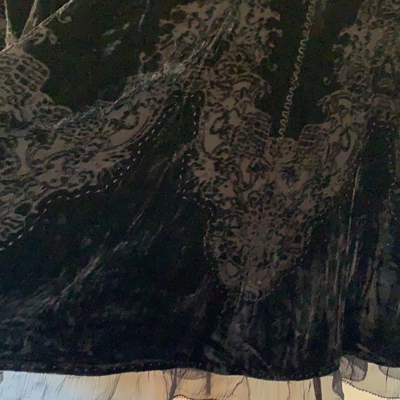 Ellie Tahari silk skirt - Picture 3 of 4